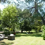 Domaine de Rhodes B&B
