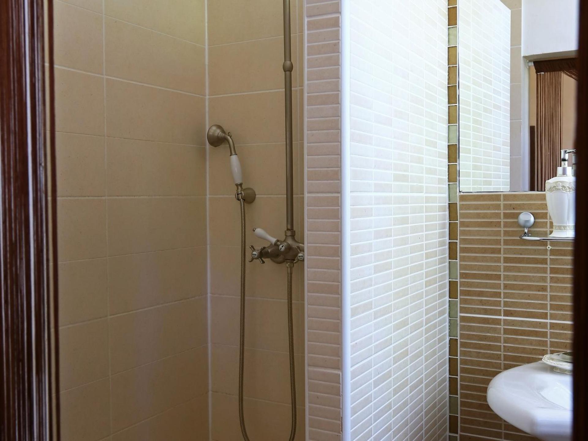 Bed & Breakfast Domaine De Rhodes