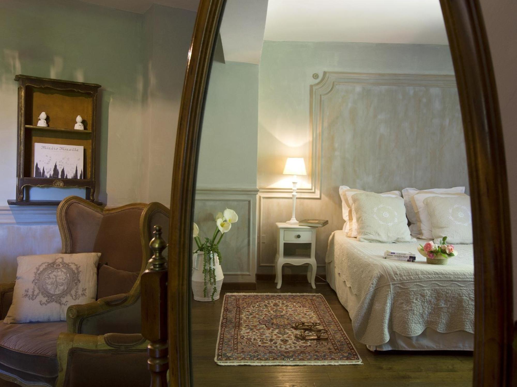 Bed & Breakfast Domaine De Rhodes Avignon