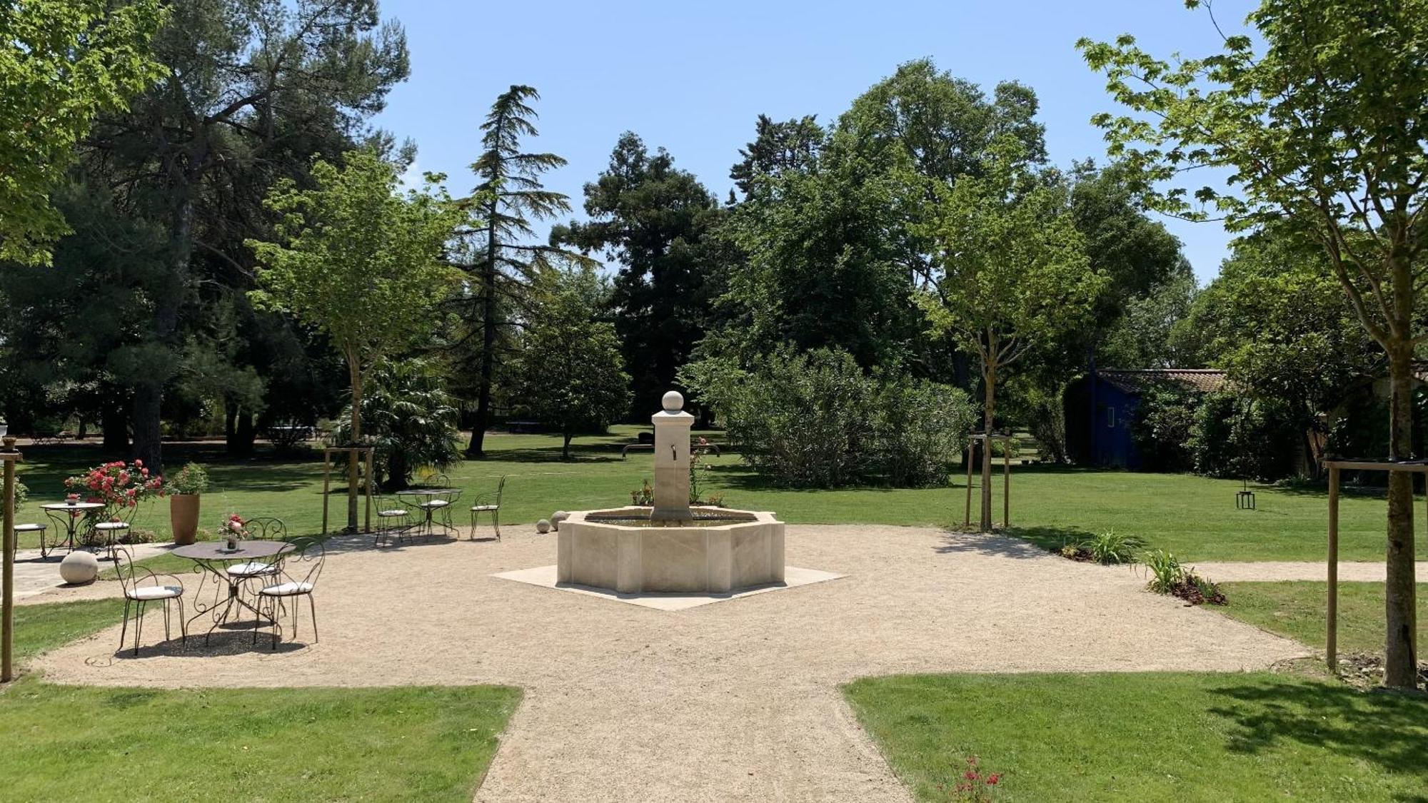 Domaine De Rhodes Avignon